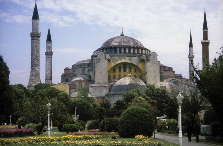 Art: Hagia Sophia (exterior) - Annenberg Learner